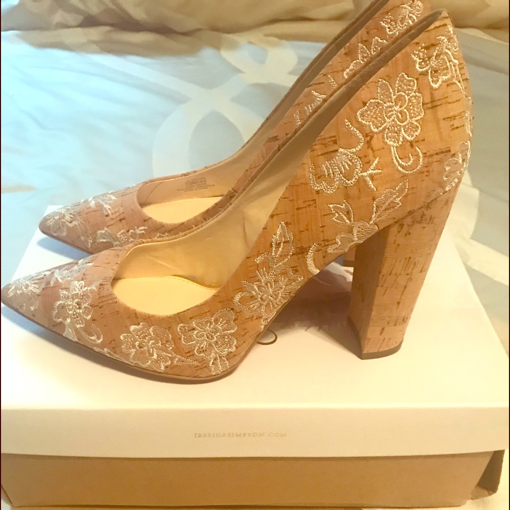 Women’s Neutral Cork Pump